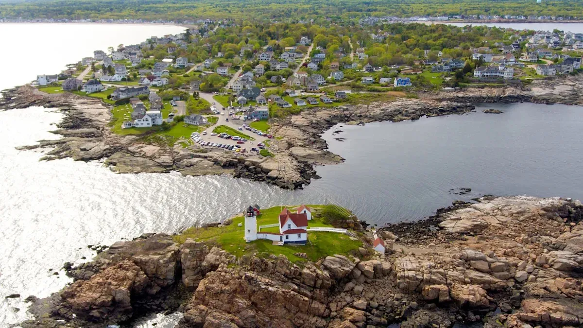 Donazione storica per la conservazione a Cape Neddick